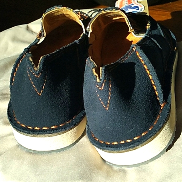 😍☄️NWT Women's Ariat Cruisers navy blue leather suede CUTE!! shoes size 7B 😍☄️ - Picture 9 of 12